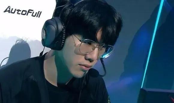 还是在单人 还是在单人