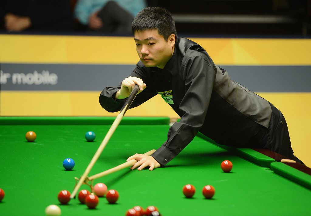 洞之差惜败 洞之差惜败