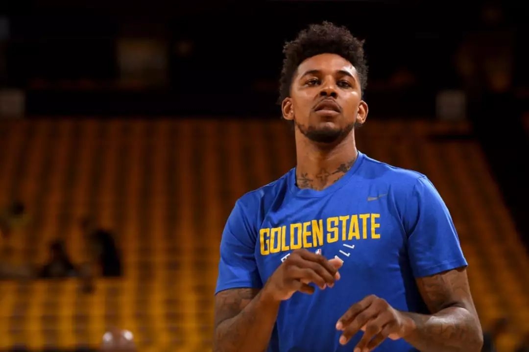 权与中距离 权与中距离